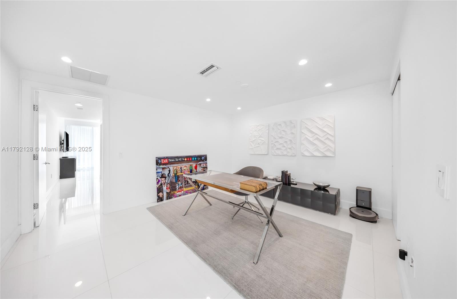 ARTECH RESIDENCES AT AVEN - Residential Lease