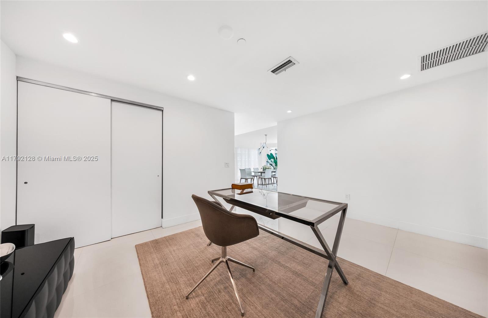 ARTECH RESIDENCES AT AVEN - Residential Lease
