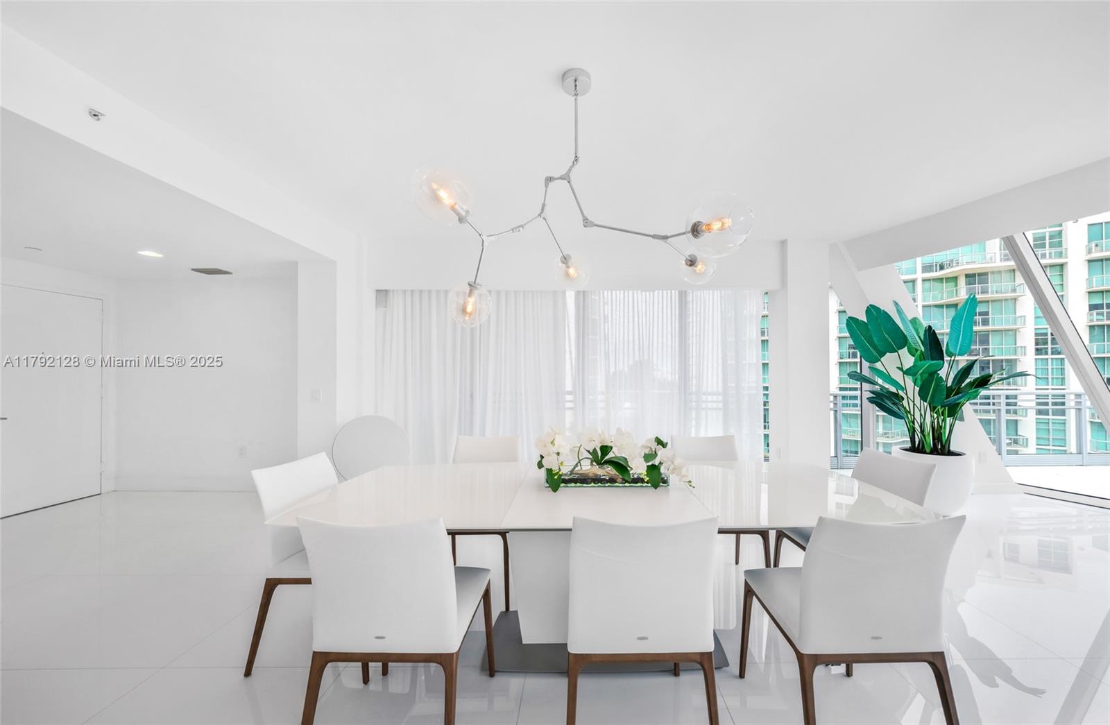 ARTECH RESIDENCES AT AVEN - Residential Lease