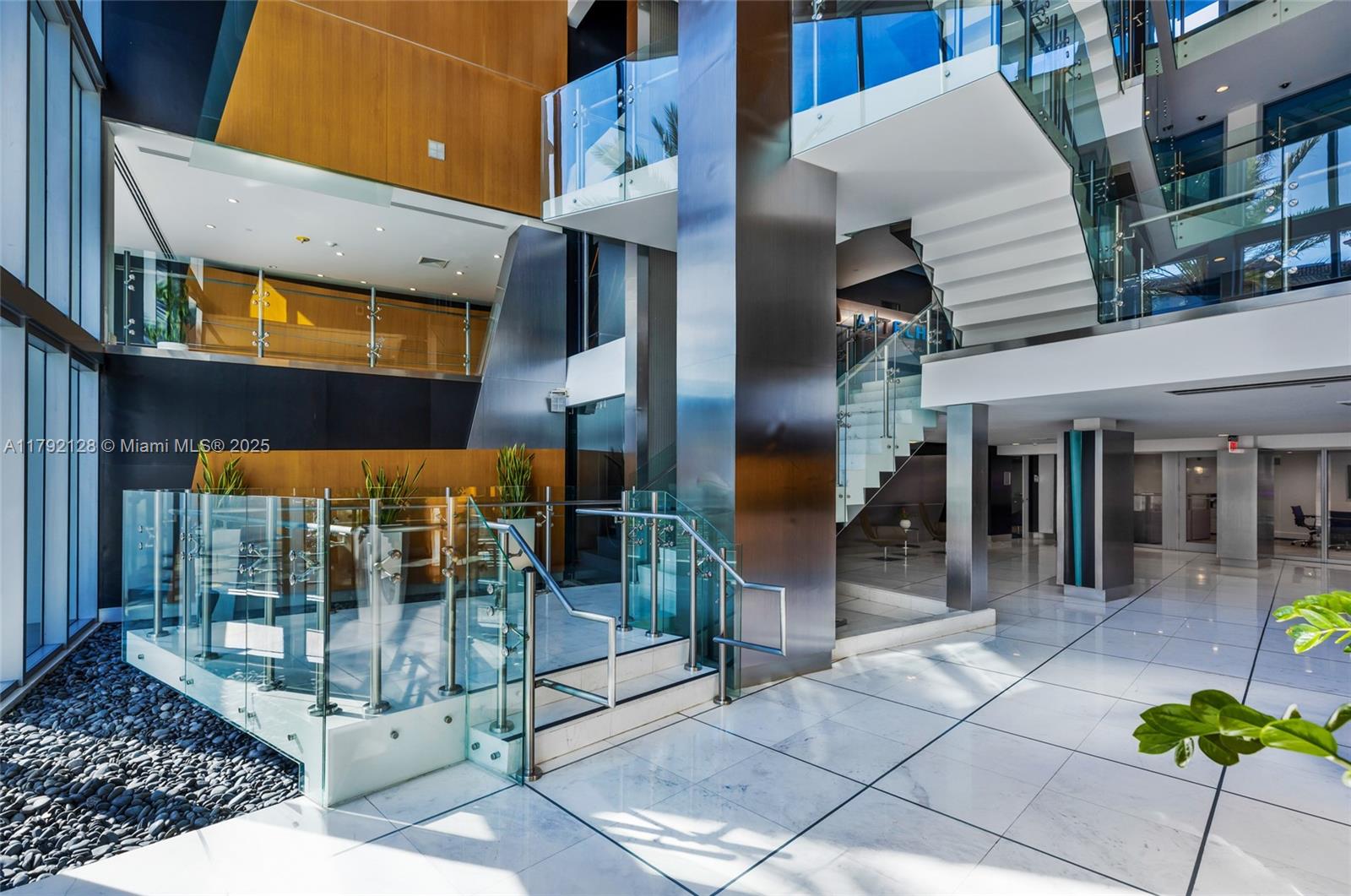 ARTECH RESIDENCES AT AVEN - Residential Lease