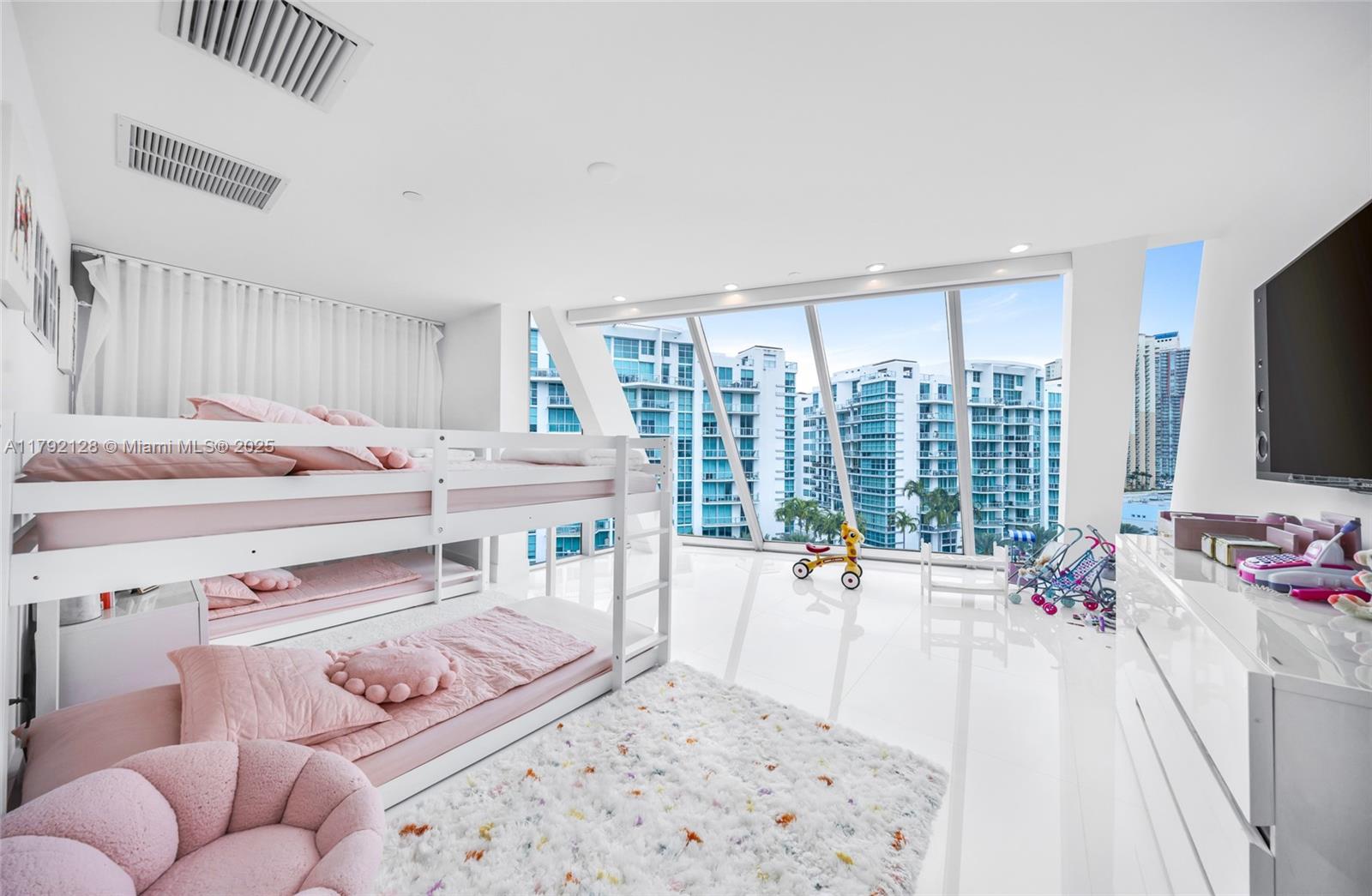 ARTECH RESIDENCES AT AVEN - Residential Lease