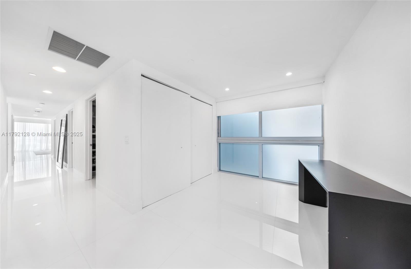 ARTECH RESIDENCES AT AVEN - Residential Lease
