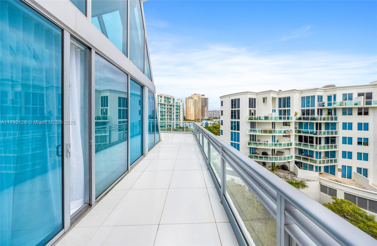 ARTECH RESIDENCES AT AVEN - Residential Lease