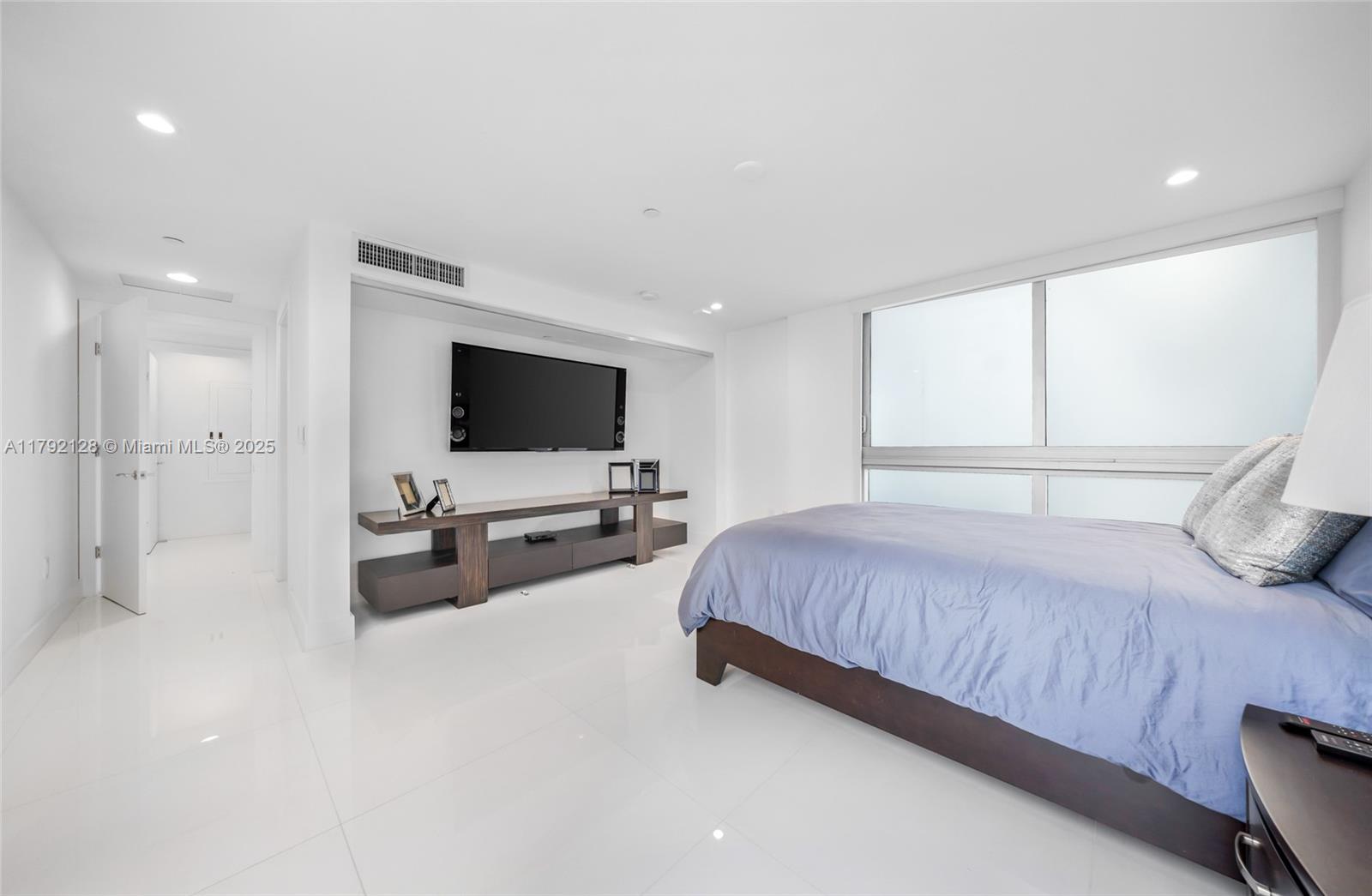 ARTECH RESIDENCES AT AVEN - Residential Lease