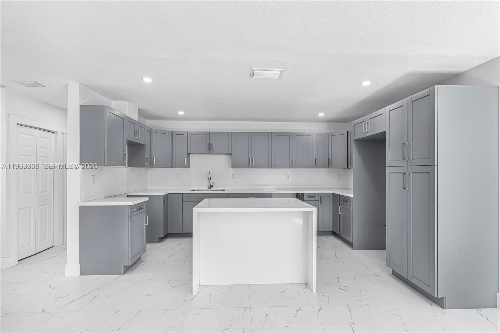 CORAL GABLES HEIGHTS - Residential Lease