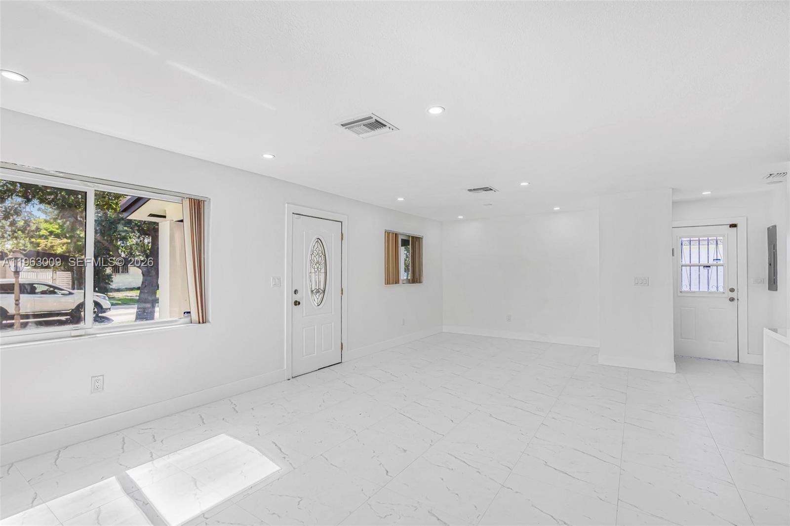 CORAL GABLES HEIGHTS - Residential Lease