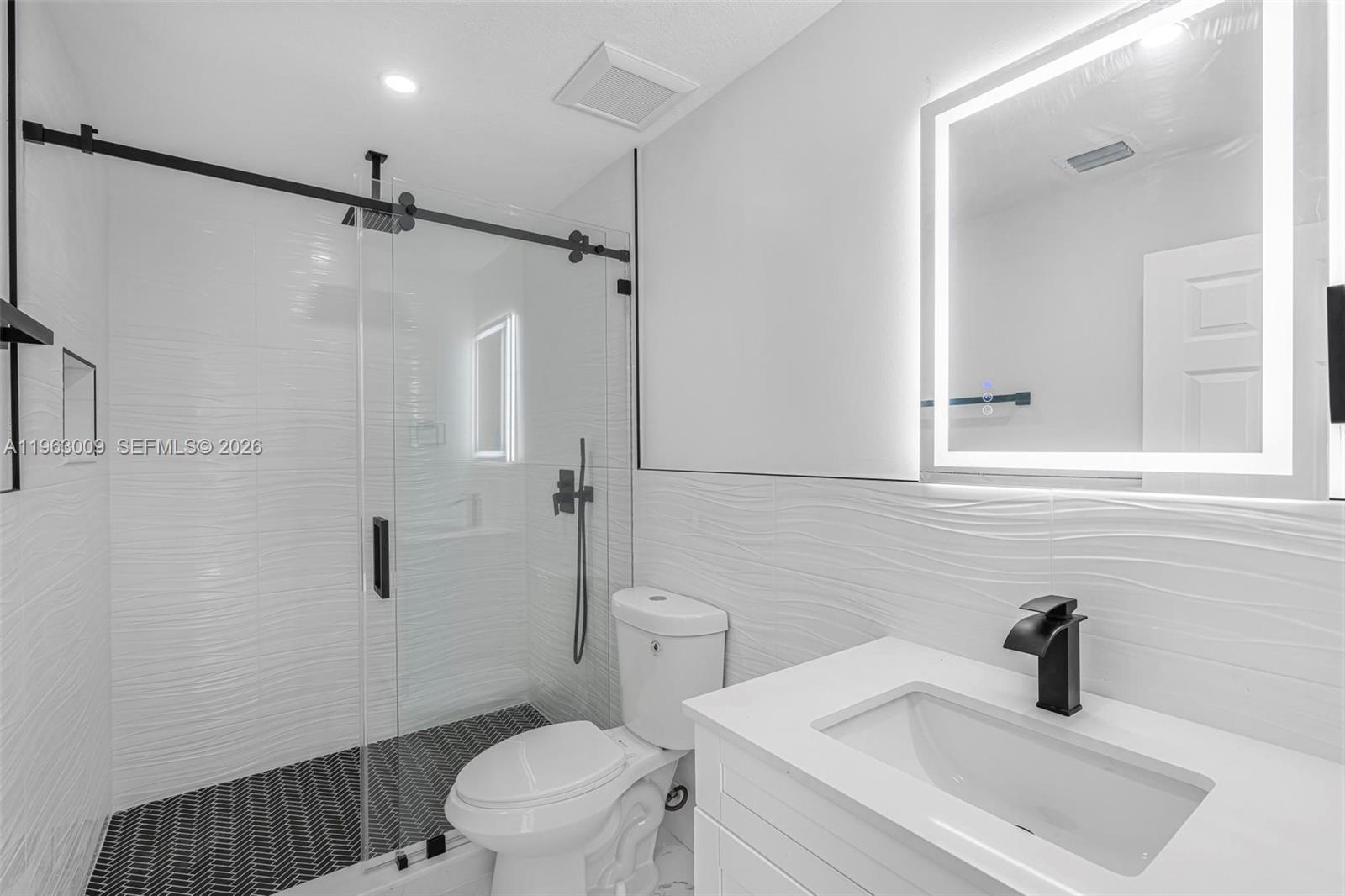 CORAL GABLES HEIGHTS - Residential Lease