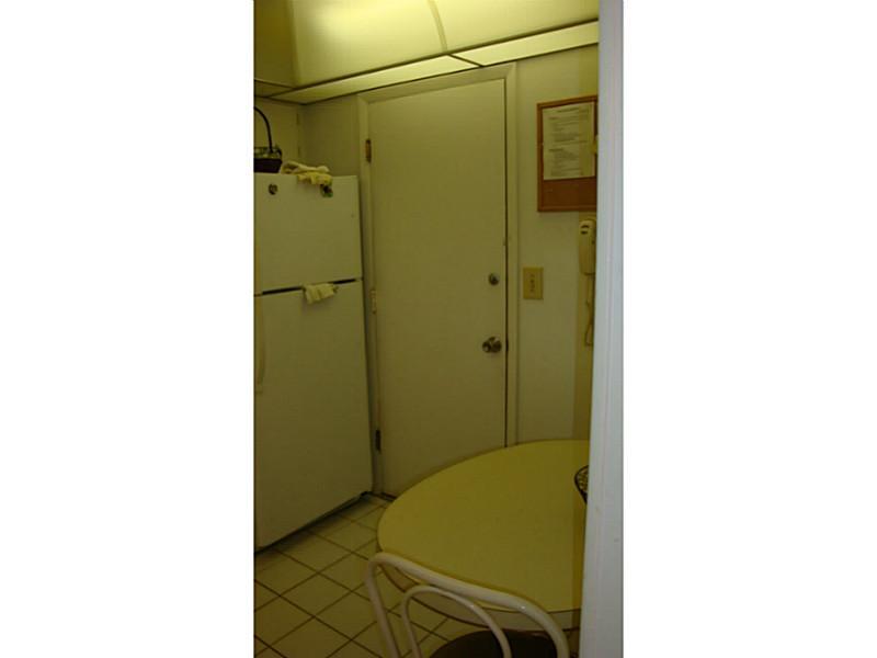 PLAZA TOWERS SOUTH CONDO - Residential Lease