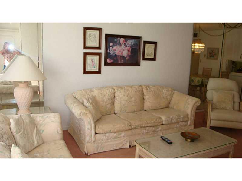 PLAZA TOWERS SOUTH CONDO - Residential Lease