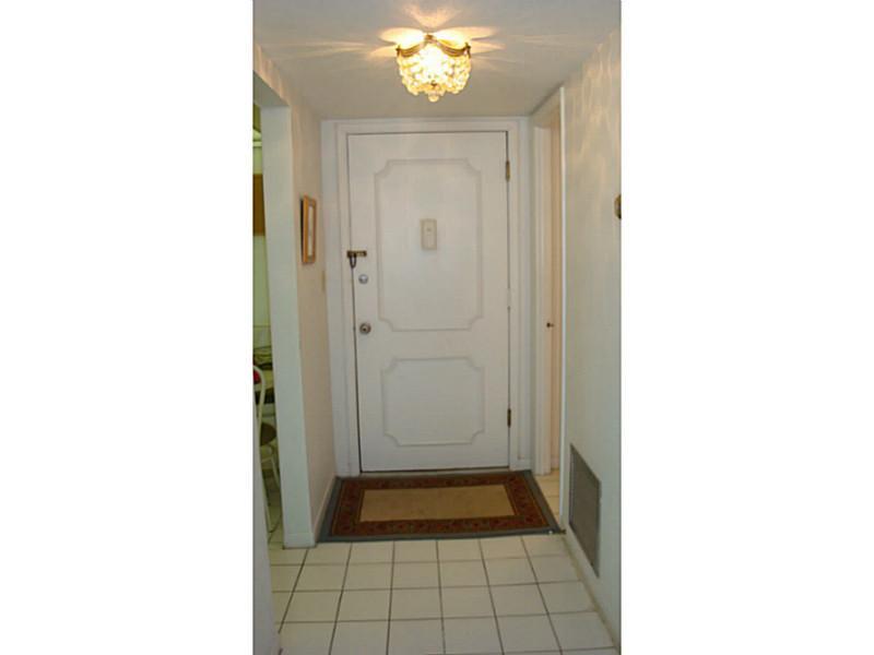 PLAZA TOWERS SOUTH CONDO - Residential Lease