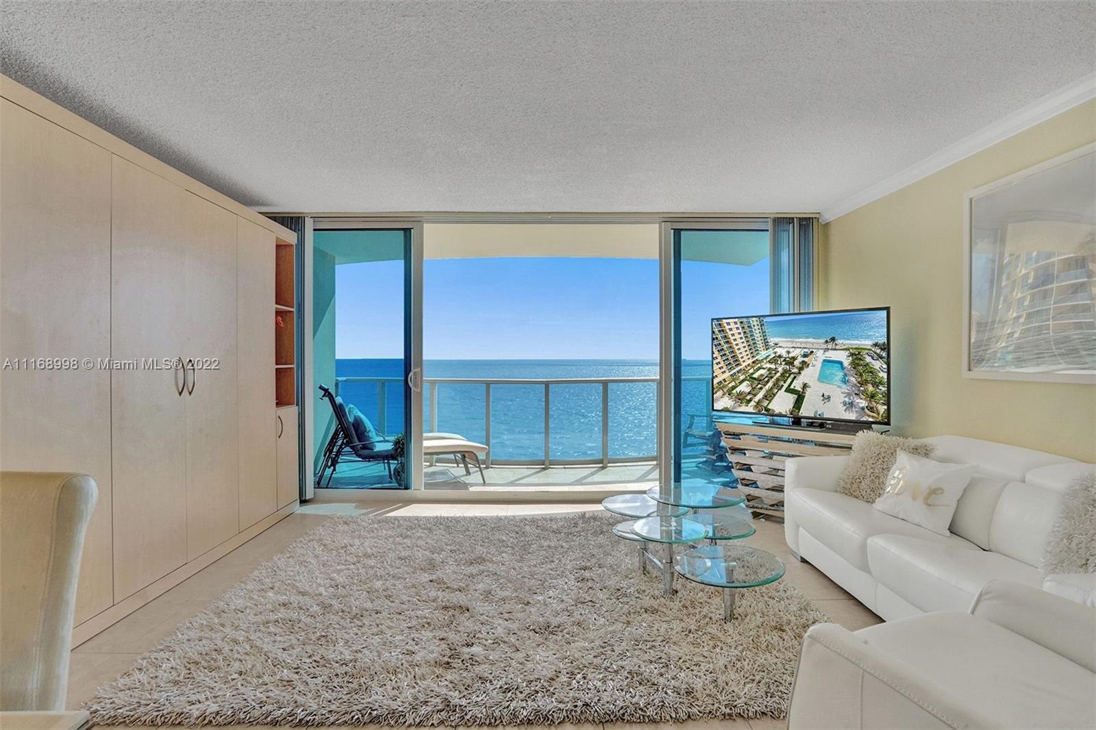 WAVE CONDO - Residential Lease