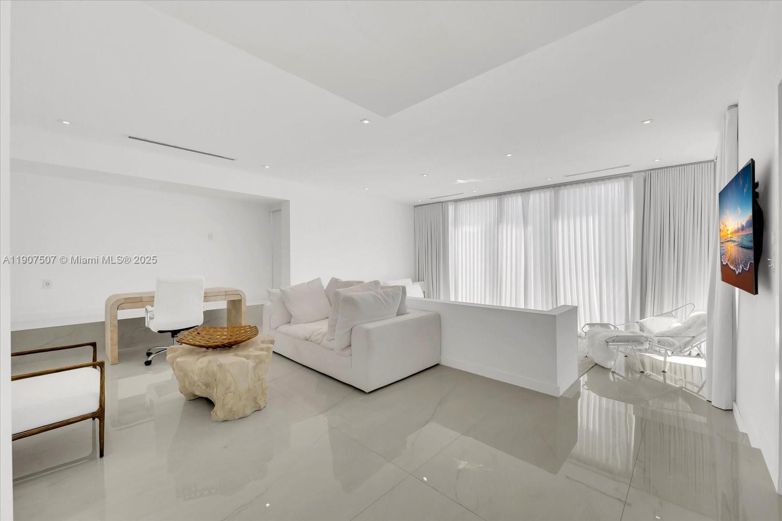 ALTOS DEL MAR NO 1 - Residential