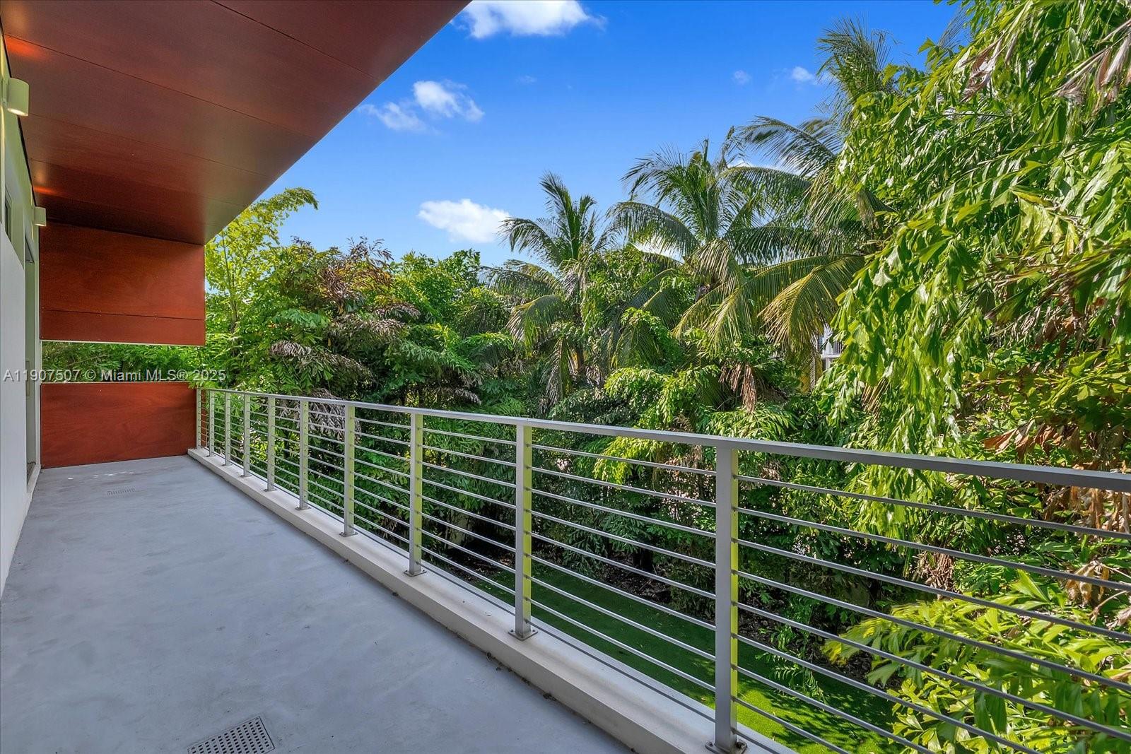 ALTOS DEL MAR NO 1 - Residential