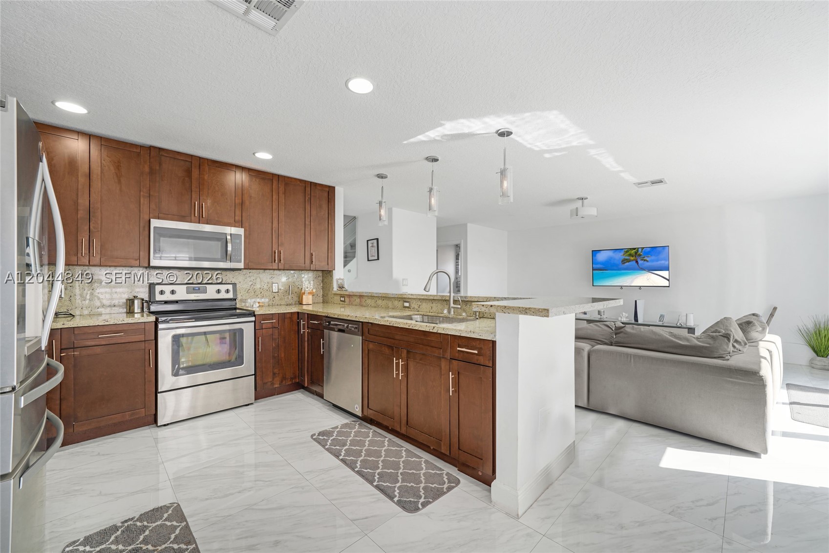 FOREST LAKES ESTATES SEC - Residential