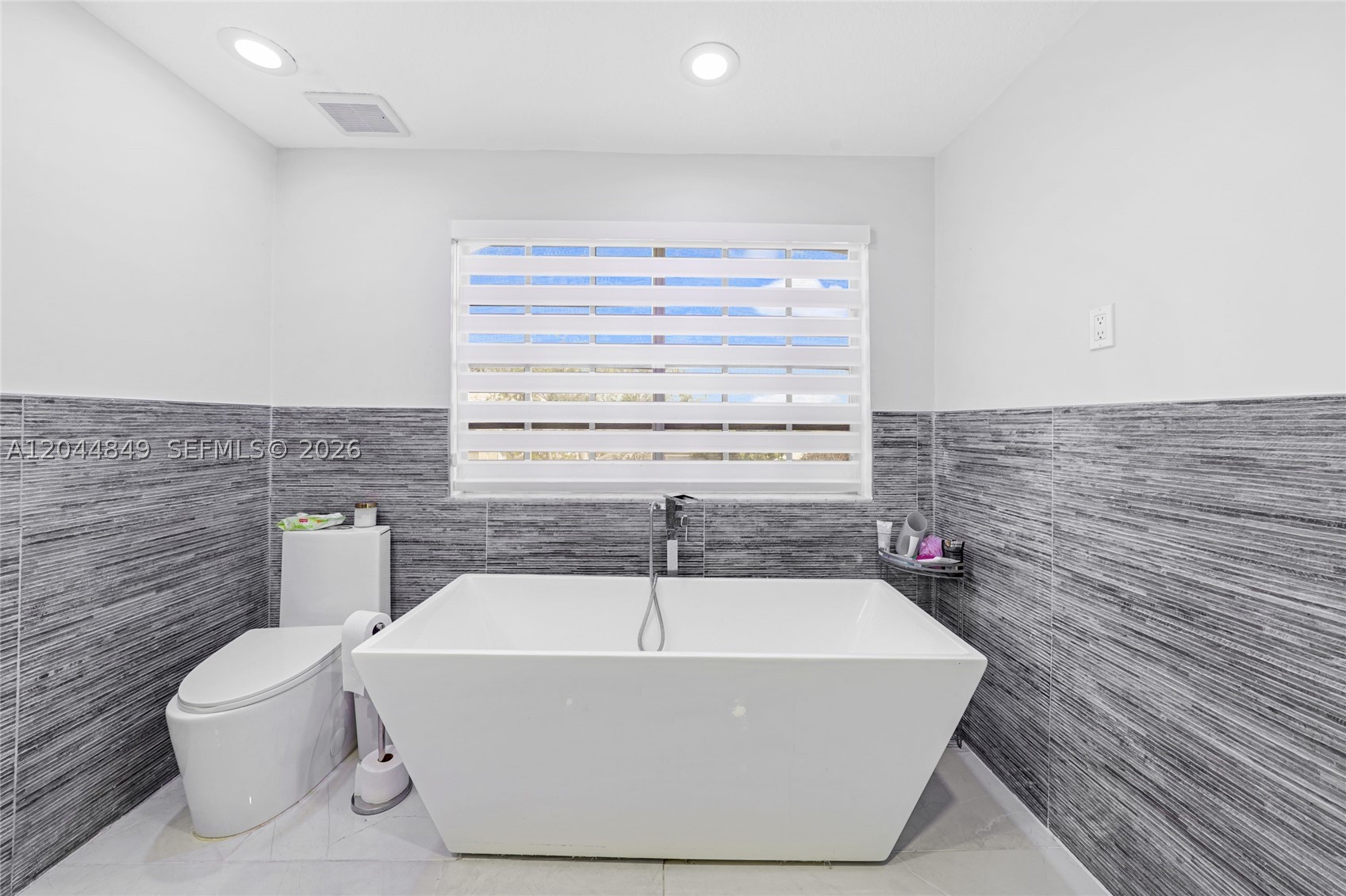 FOREST LAKES ESTATES SEC - Residential