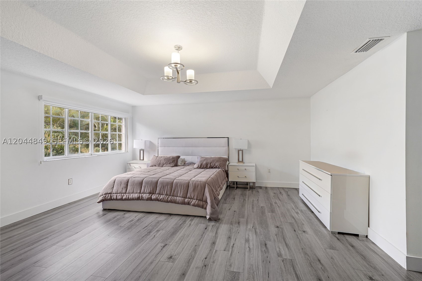 FOREST LAKES ESTATES SEC - Residential