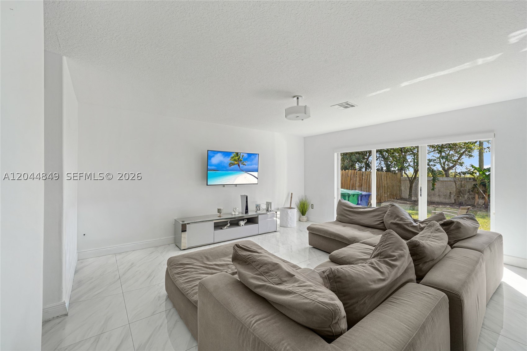 FOREST LAKES ESTATES SEC - Residential