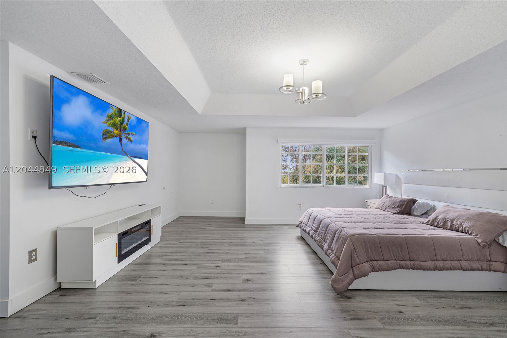 FOREST LAKES ESTATES SEC - Residential