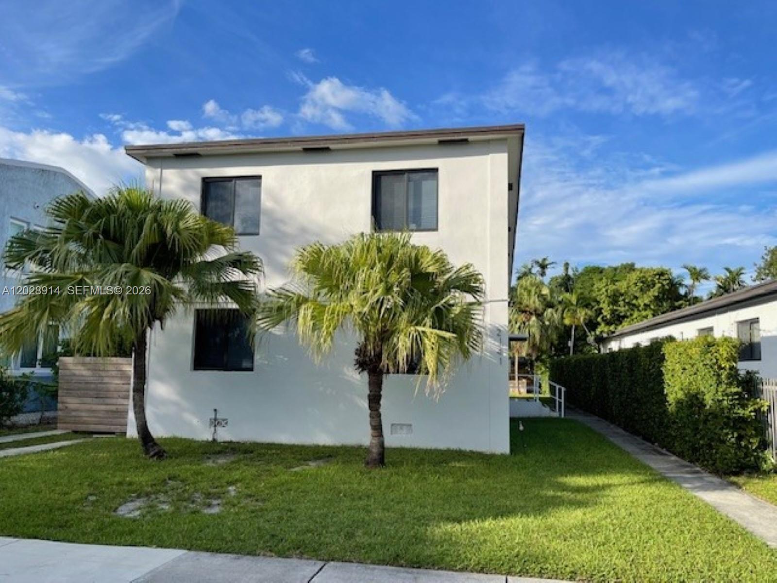 Completely remodeled 2 bedrooms and 1 bath unit on second floor in the Shenandoah neighborhood near Little Havana. Stainless steel appliances, kitchen island and hardwood cabinets. Luxurious bathroom with walk-in shower, raindrop and hand-wand fixtures. Sspacious living areas with modern lighting and stylish woodgrain vinyl plank flooring. New impact windows, window treatments and central air conditioning. Located close to Downtown Miami, Brickell, Coconut Grove, Coral Gables and more of the area's exciting neighborhoods.