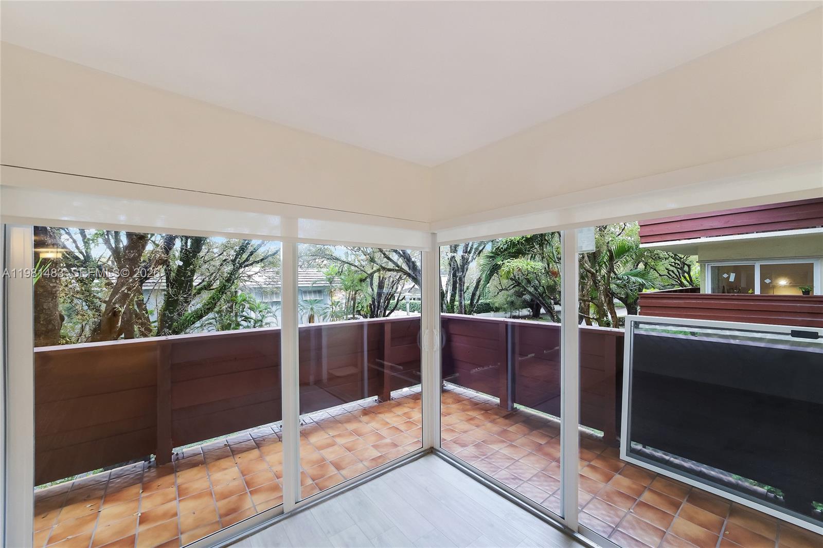 VILLA CAPRI CONDO - Residential