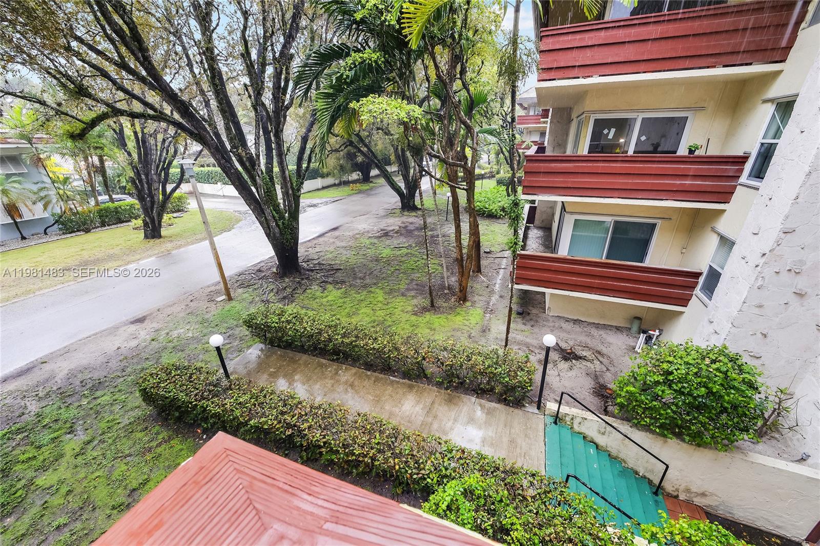 VILLA CAPRI CONDO - Residential