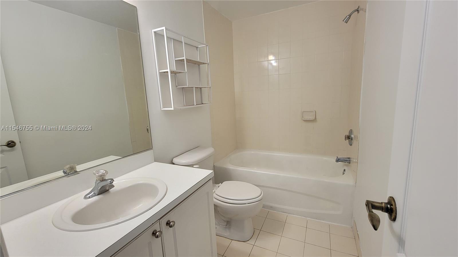 THE PALMS CONDO - Residential Lease