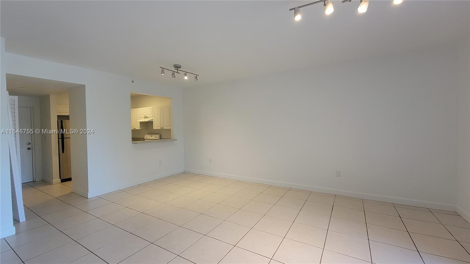 THE PALMS CONDO - Residential Lease
