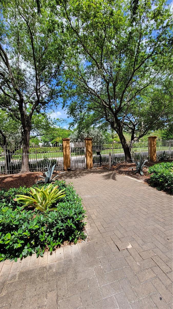 THE PALMS CONDO - Residential Lease