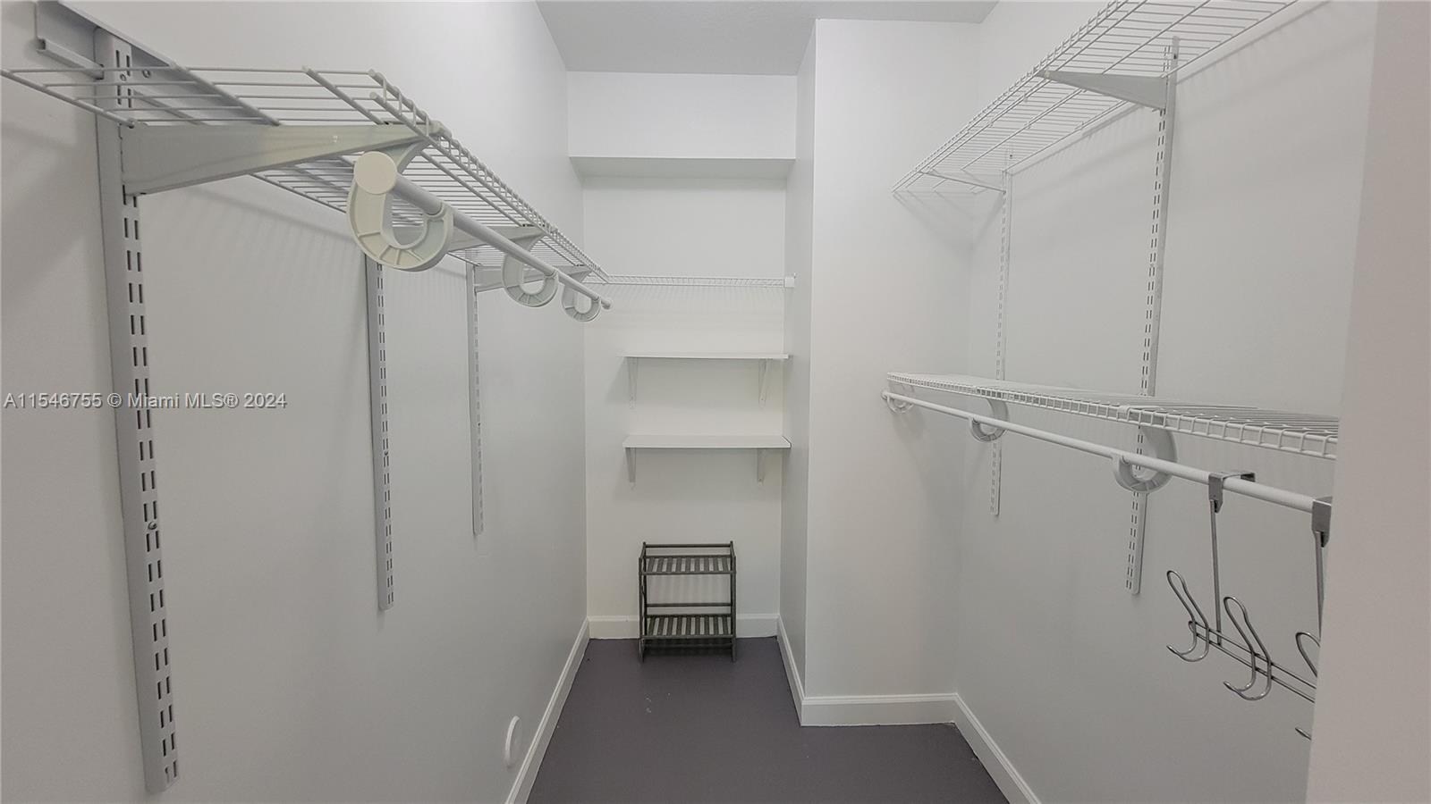 THE PALMS CONDO - Residential Lease
