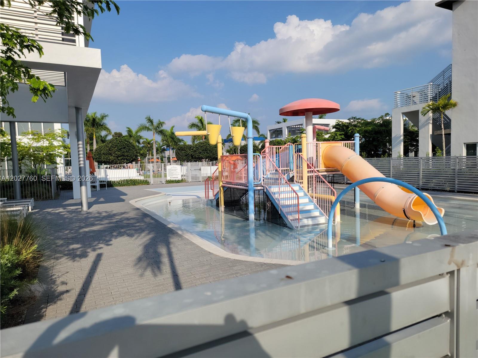 LANDMARK AT DORAL - Residential