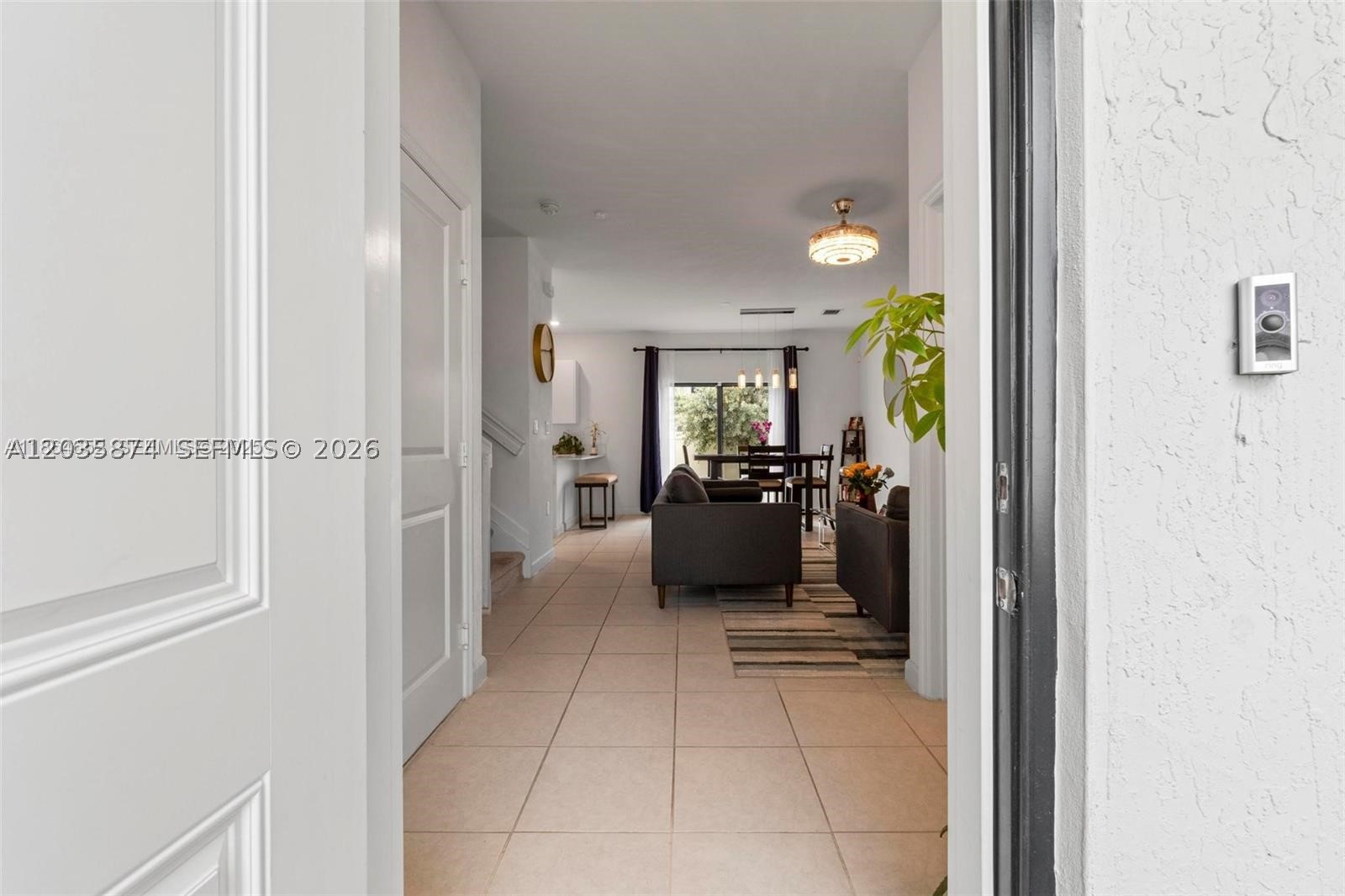VISTA LAGO - Residential
