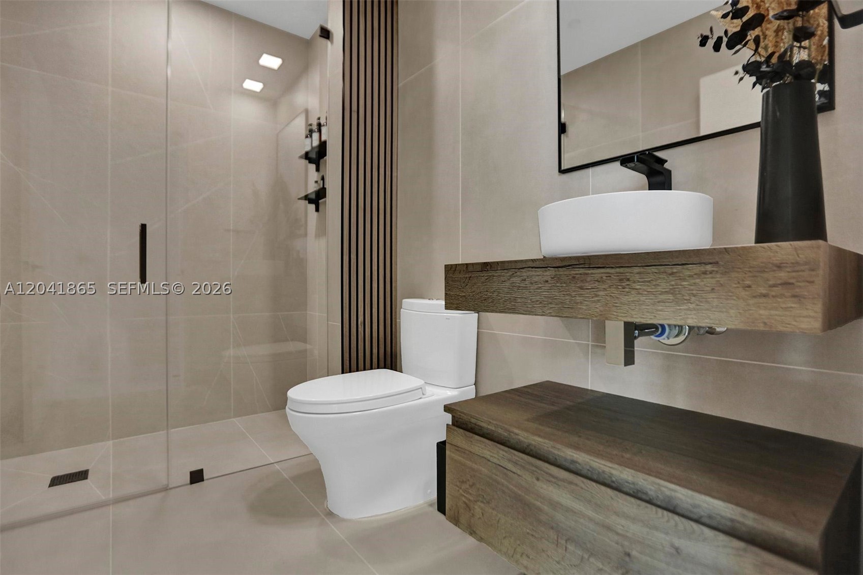 THE PLAZA 851 BRICKELL CO - Residential