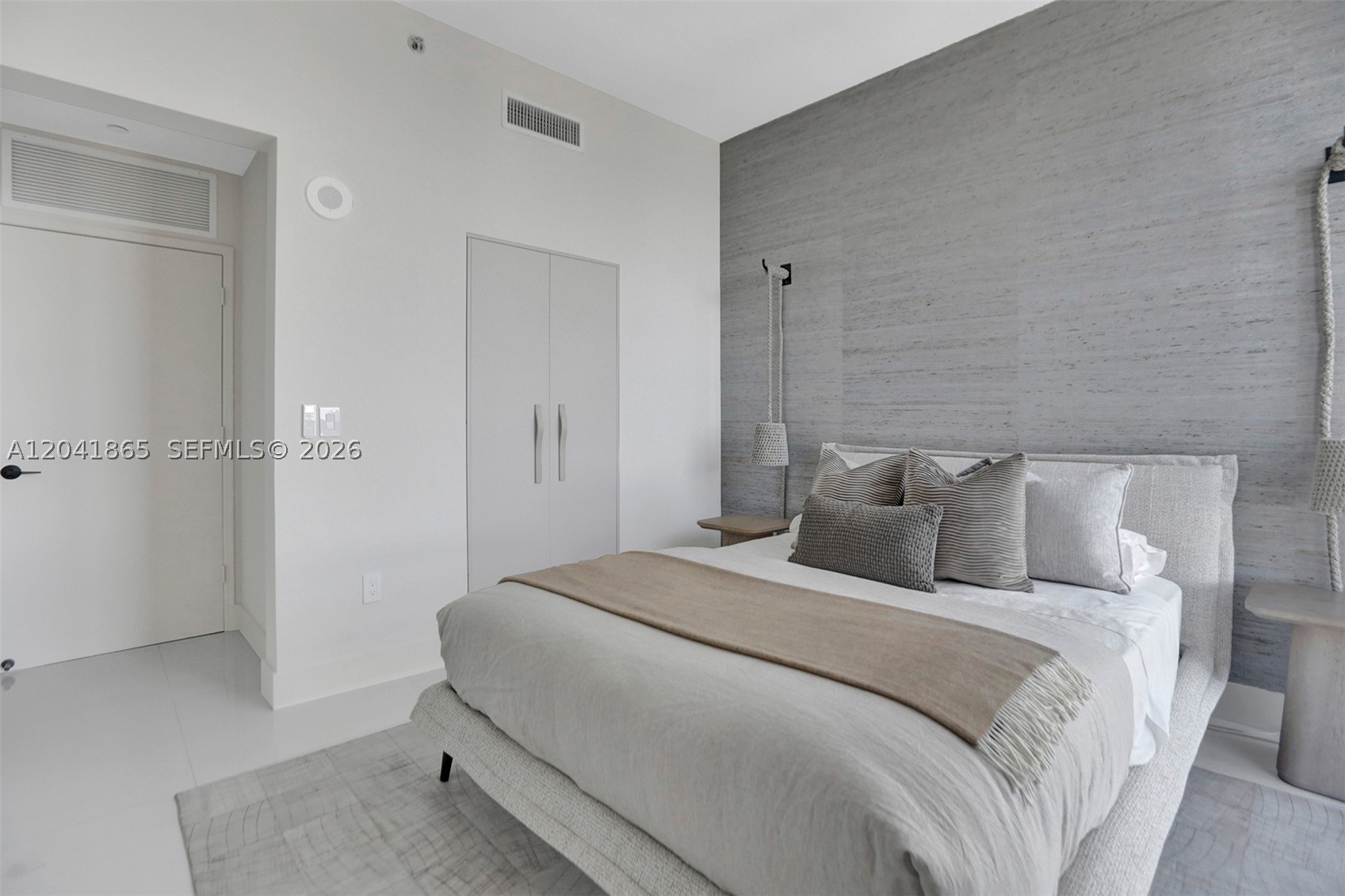 THE PLAZA 851 BRICKELL CO - Residential