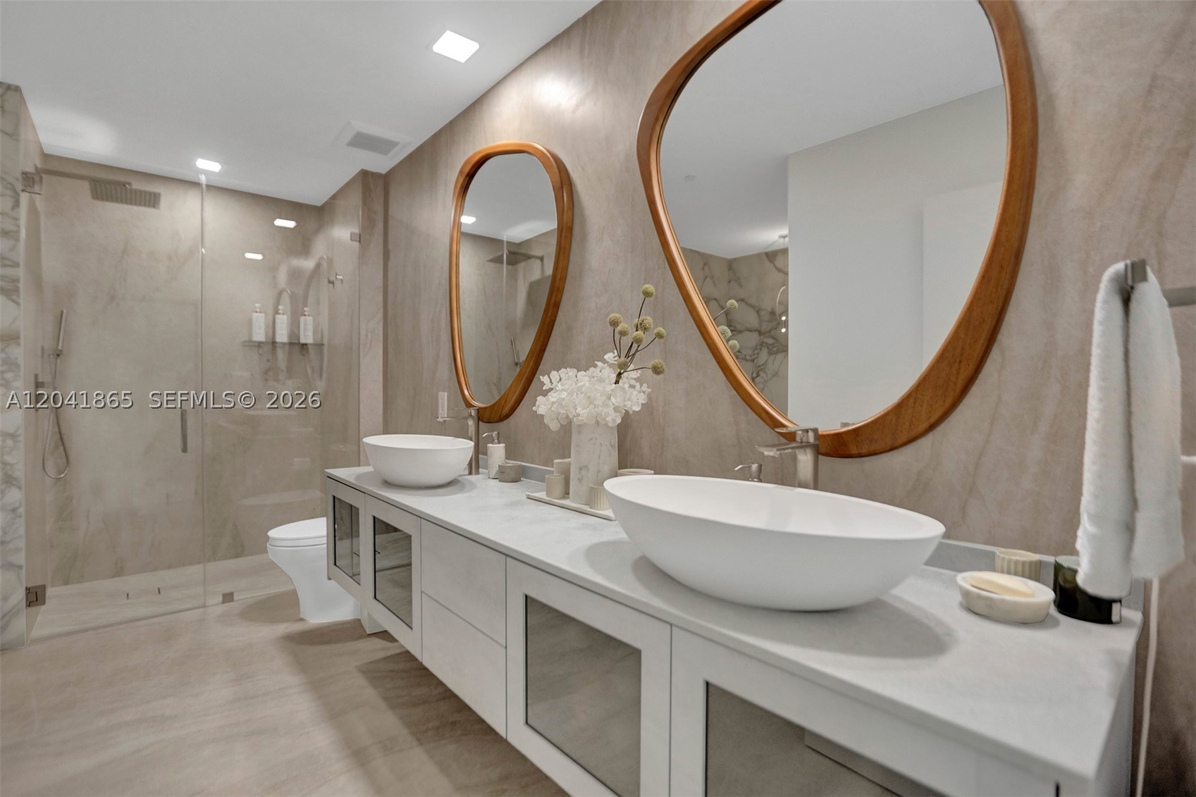 THE PLAZA 851 BRICKELL CO - Residential