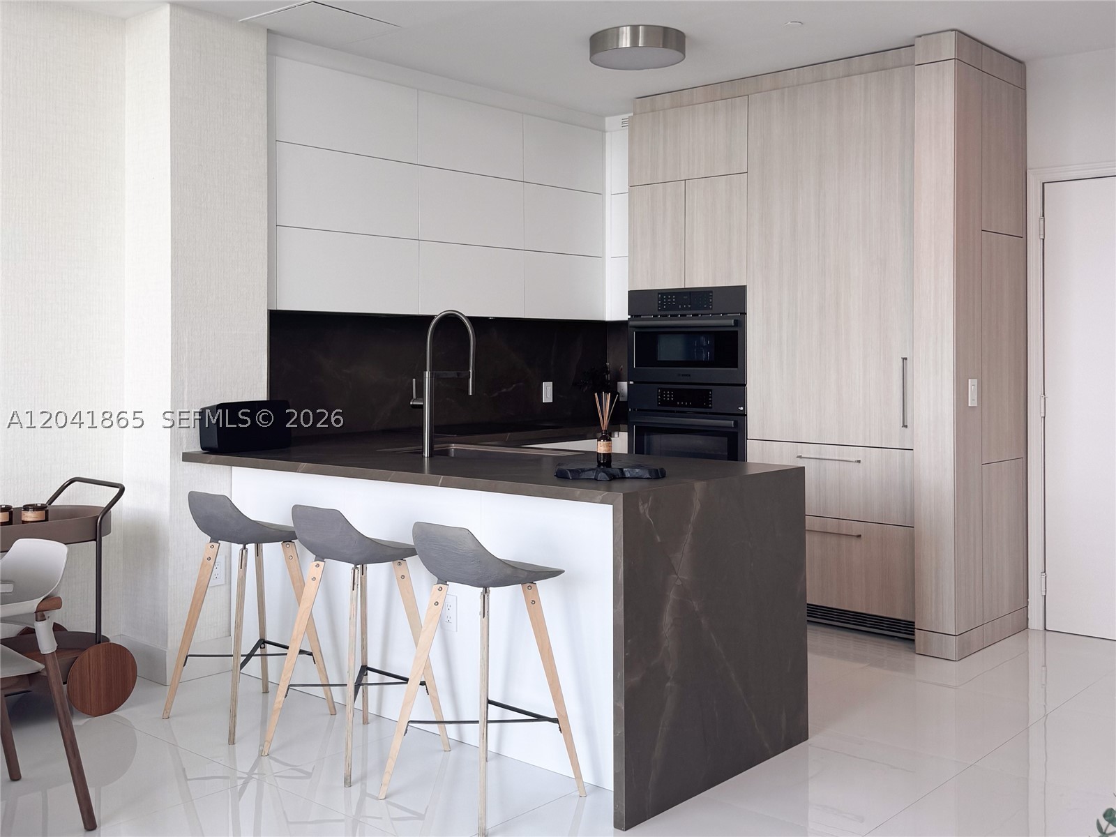 THE PLAZA 851 BRICKELL CO - Residential