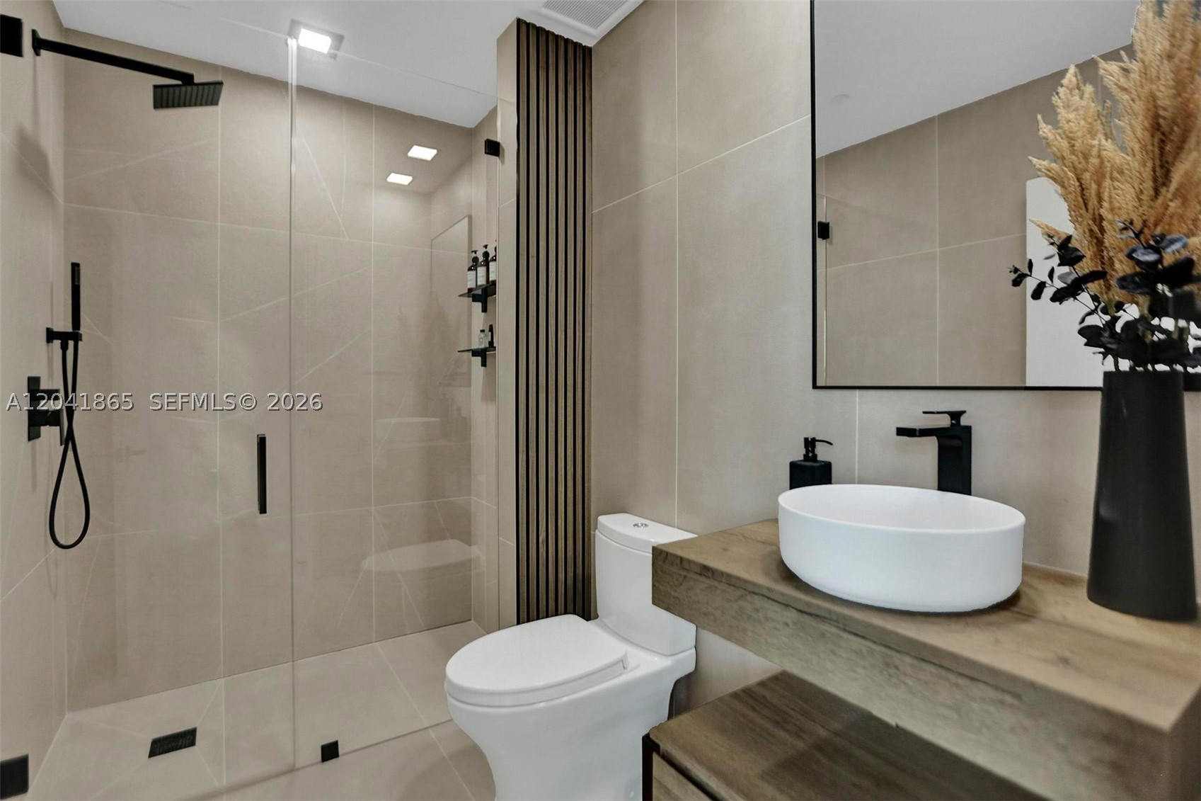 THE PLAZA 851 BRICKELL CO - Residential