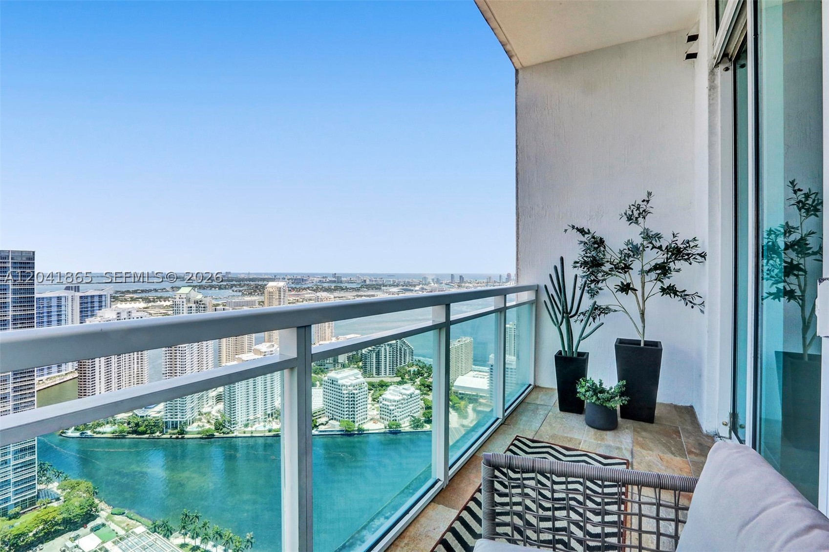 THE PLAZA 851 BRICKELL CO - Residential