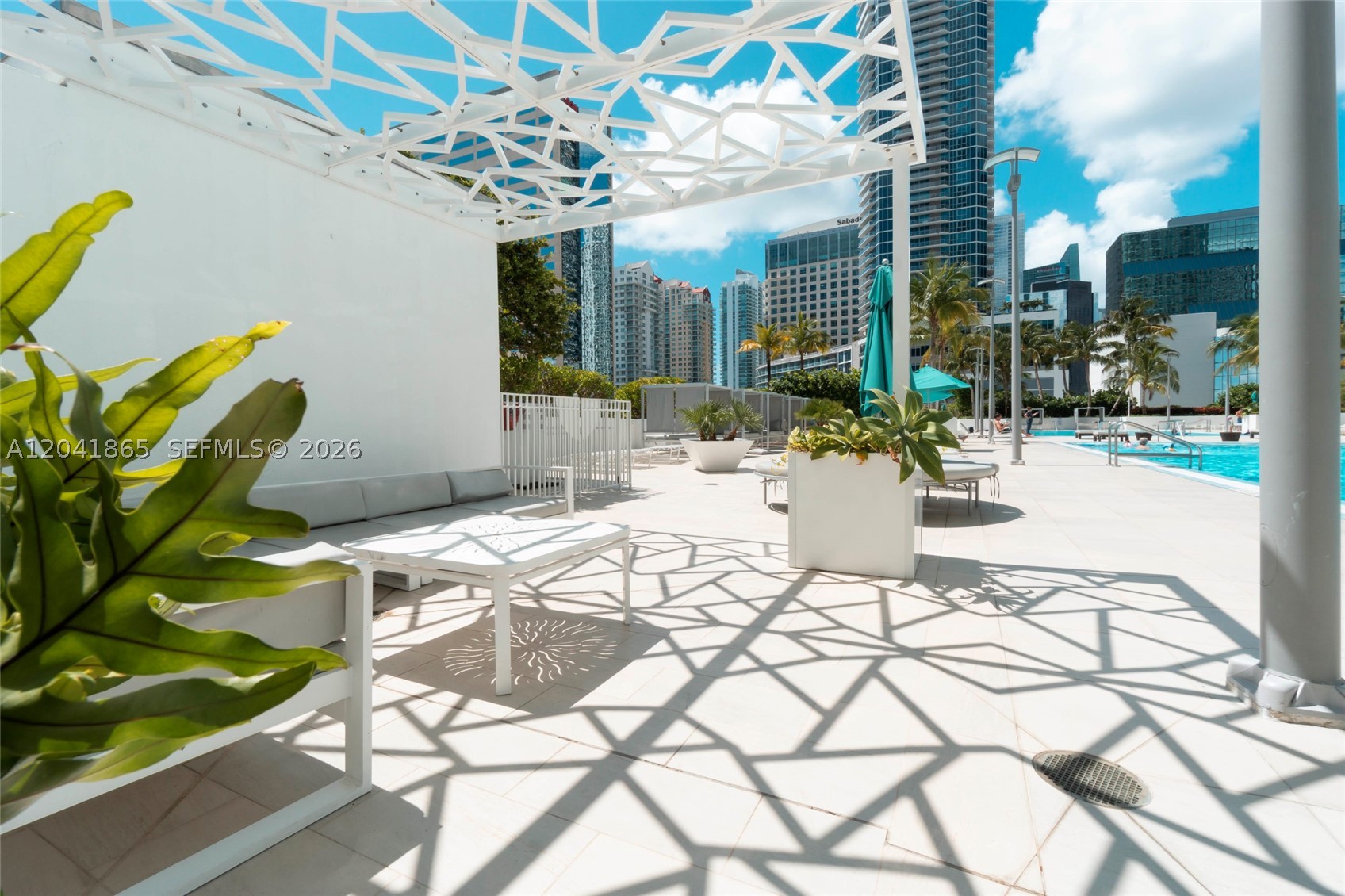 THE PLAZA 851 BRICKELL CO - Residential