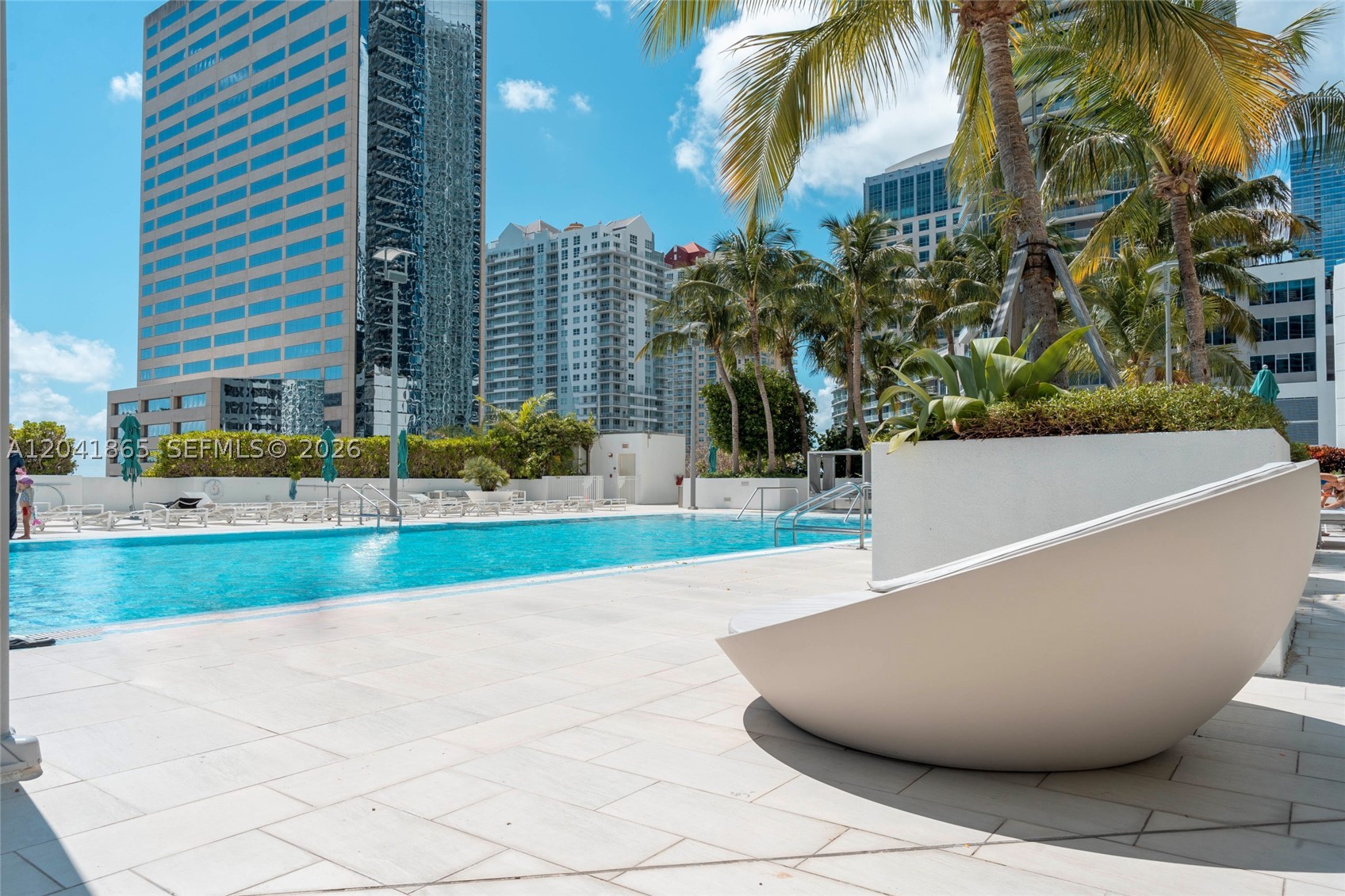 THE PLAZA 851 BRICKELL CO - Residential