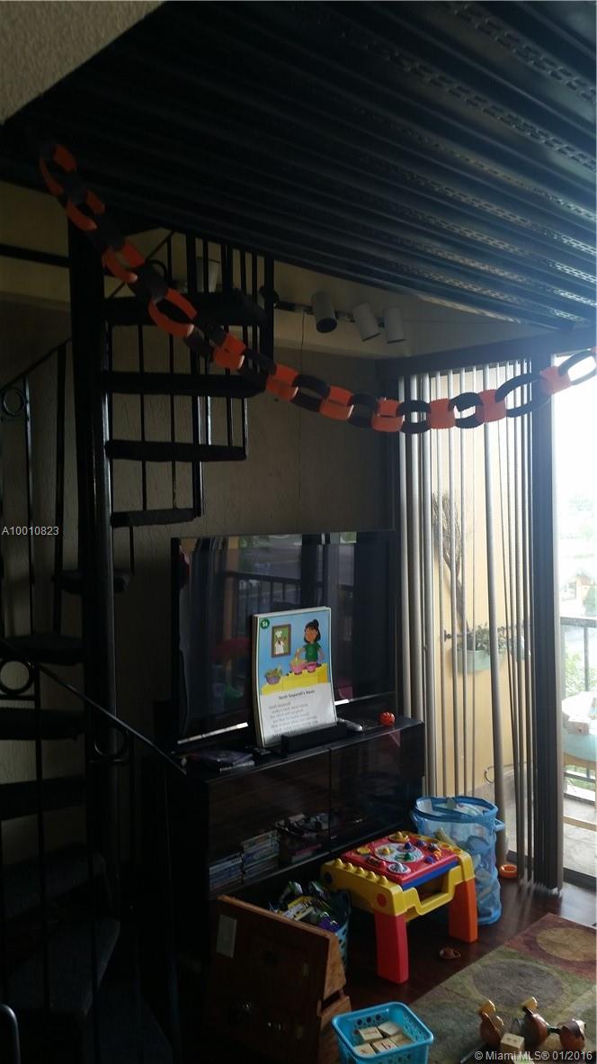 Apt for Rent, completely remodeled unit, close everything . Must see.