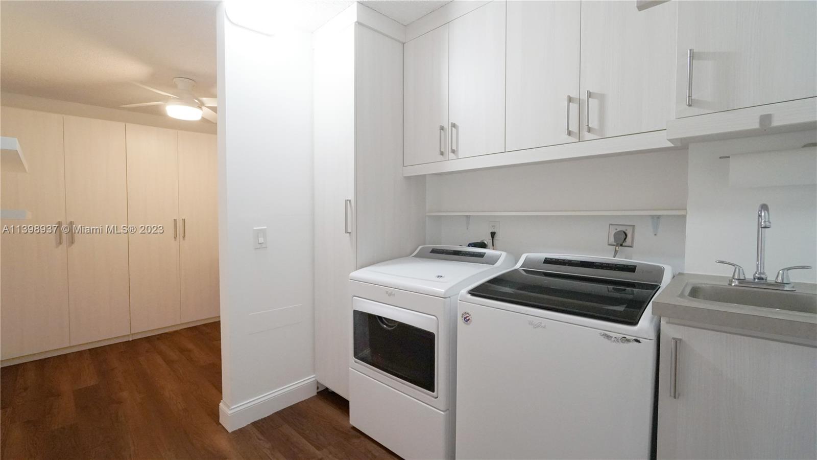 CONDO 27 OF WHITEHALL CON - Residential