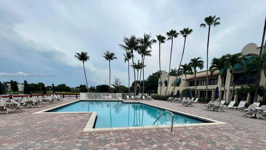 CONDO 27 OF WHITEHALL CON - Residential