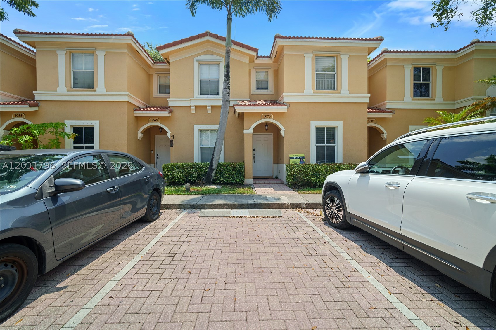 MELROSE POINT CONDO - Residential
