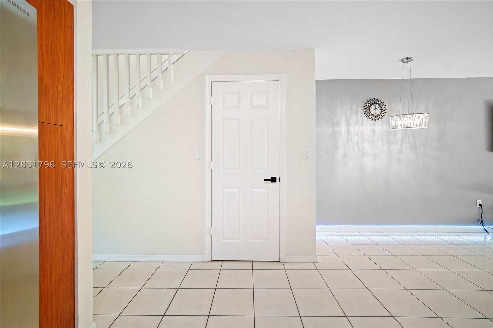 MELROSE POINT CONDO - Residential