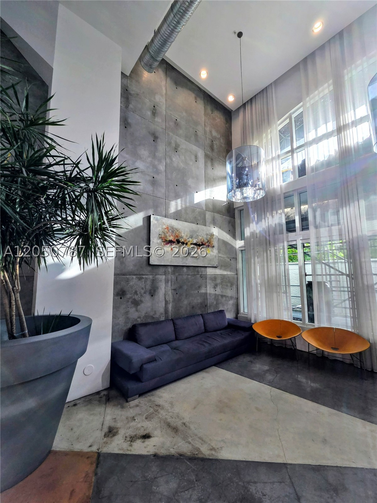 THE LOFT DOWNTOWN CONDO - Residential