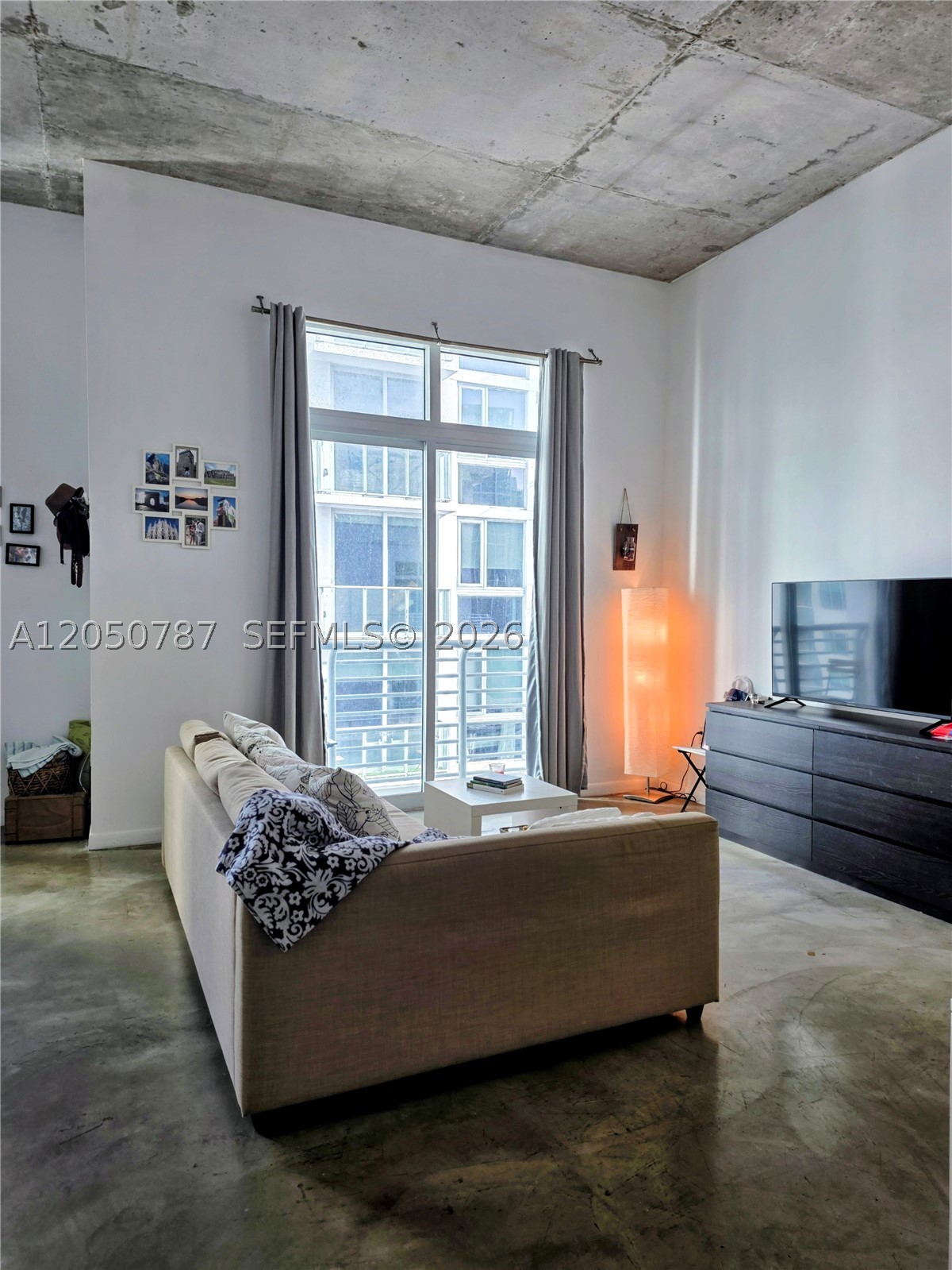 THE LOFT DOWNTOWN CONDO - Residential