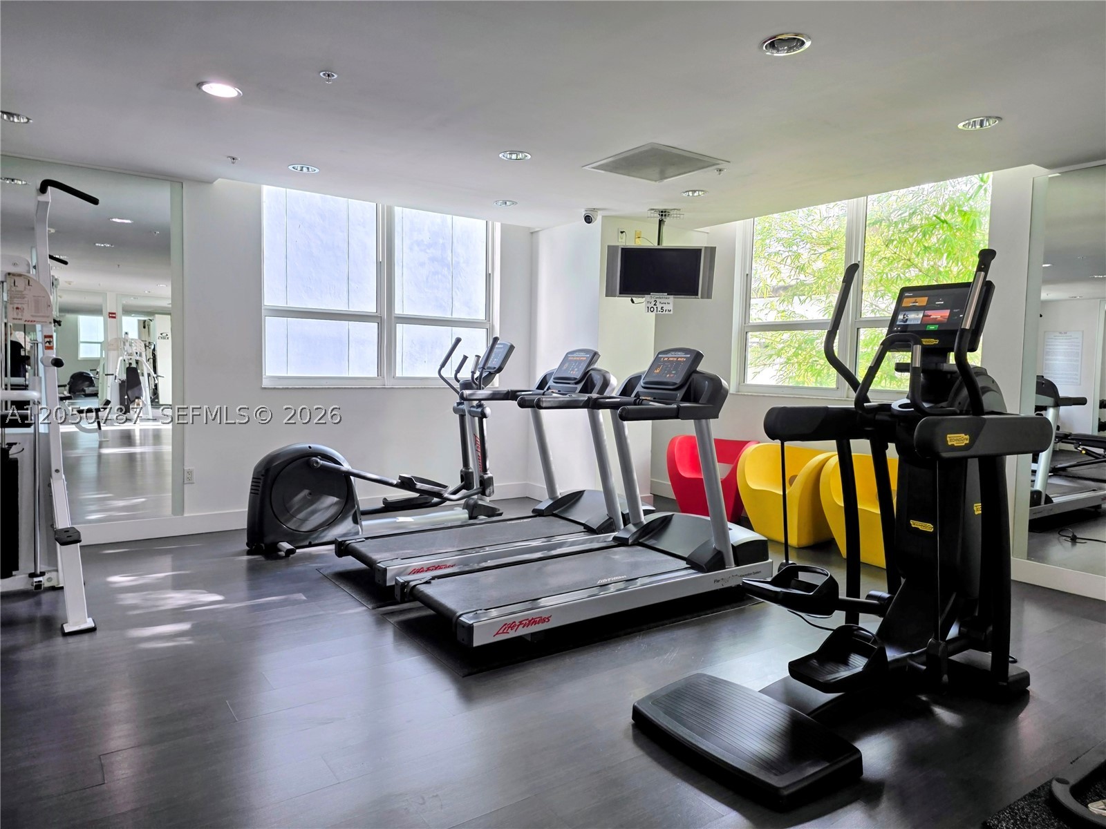 THE LOFT DOWNTOWN CONDO - Residential