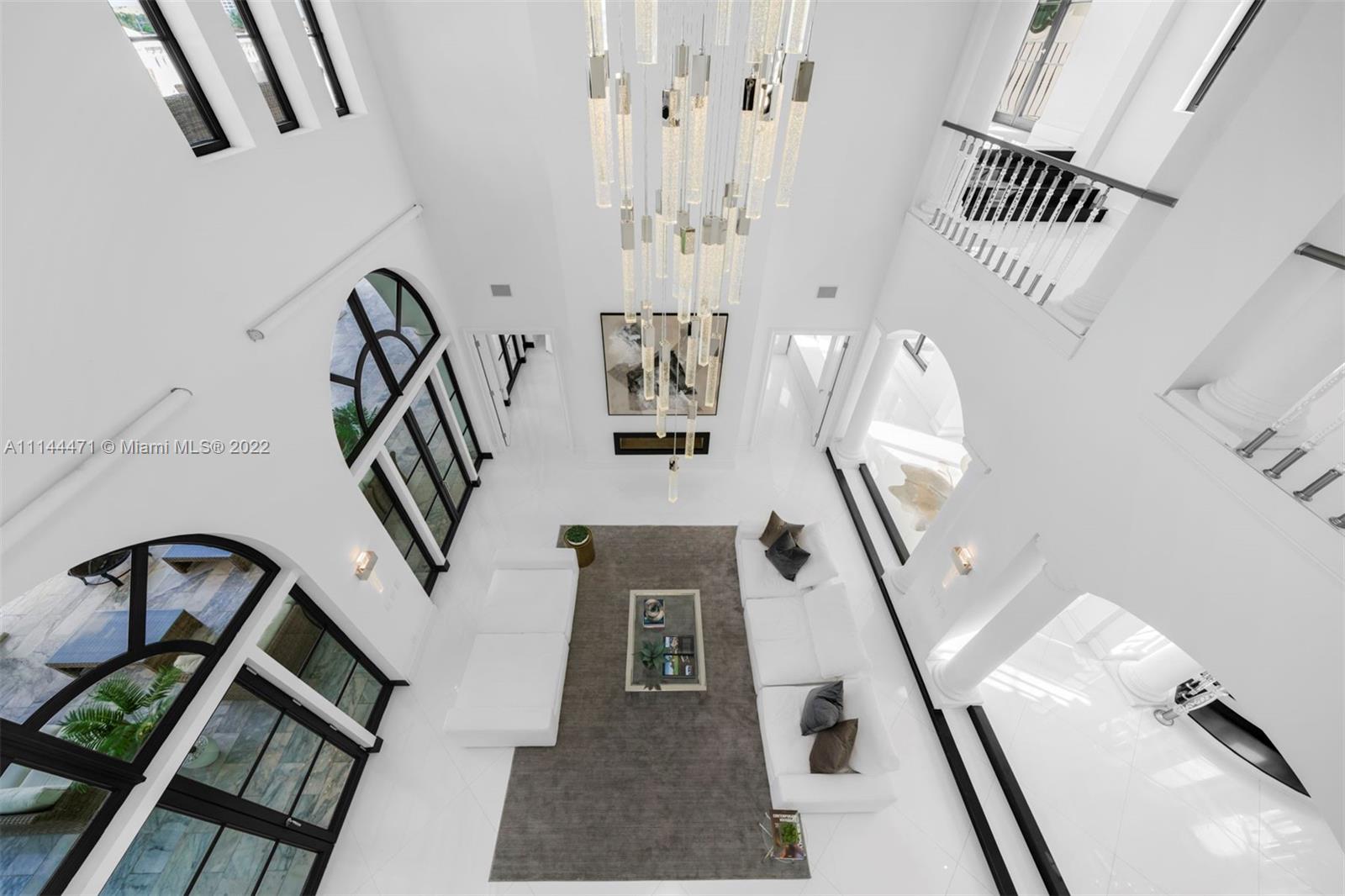 HOLLYWOOD LAKES SEC - Residential