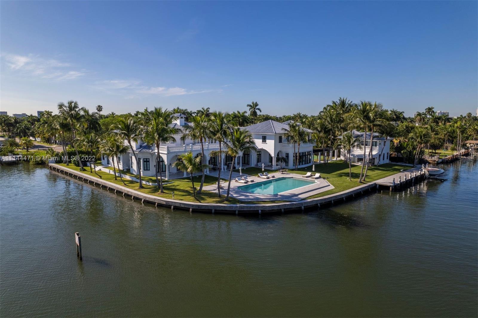 HOLLYWOOD LAKES SEC - Residential