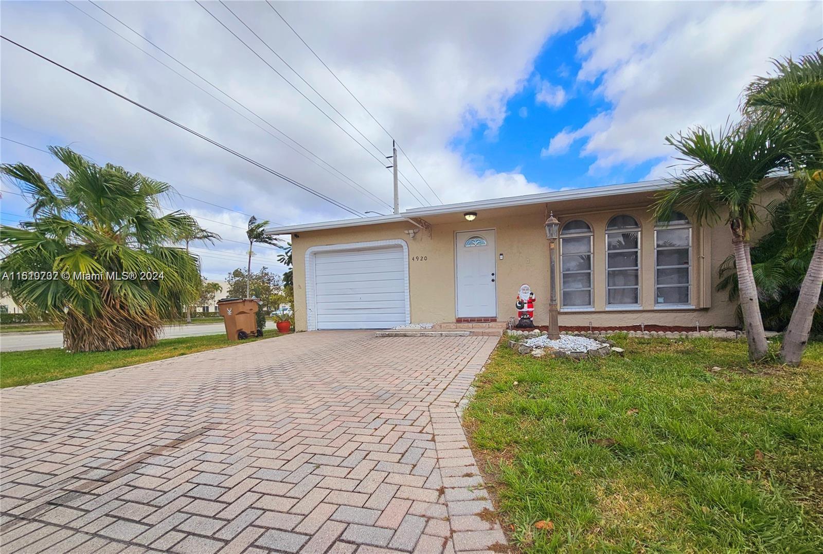 CRYSTAL LAKE 4TH SEC - Residential